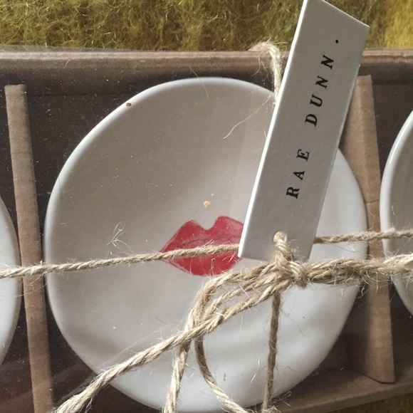 NWT Rae Dunn plates - Picture 2 of 6